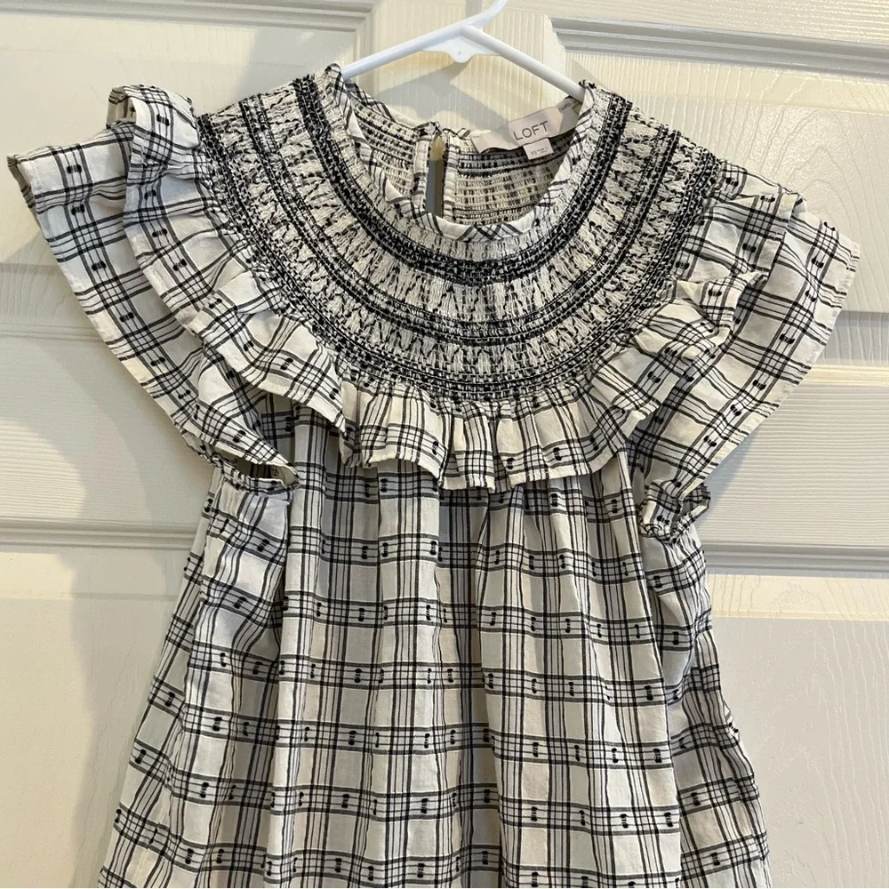 LOFT ruffle top - Picture 6 of 12